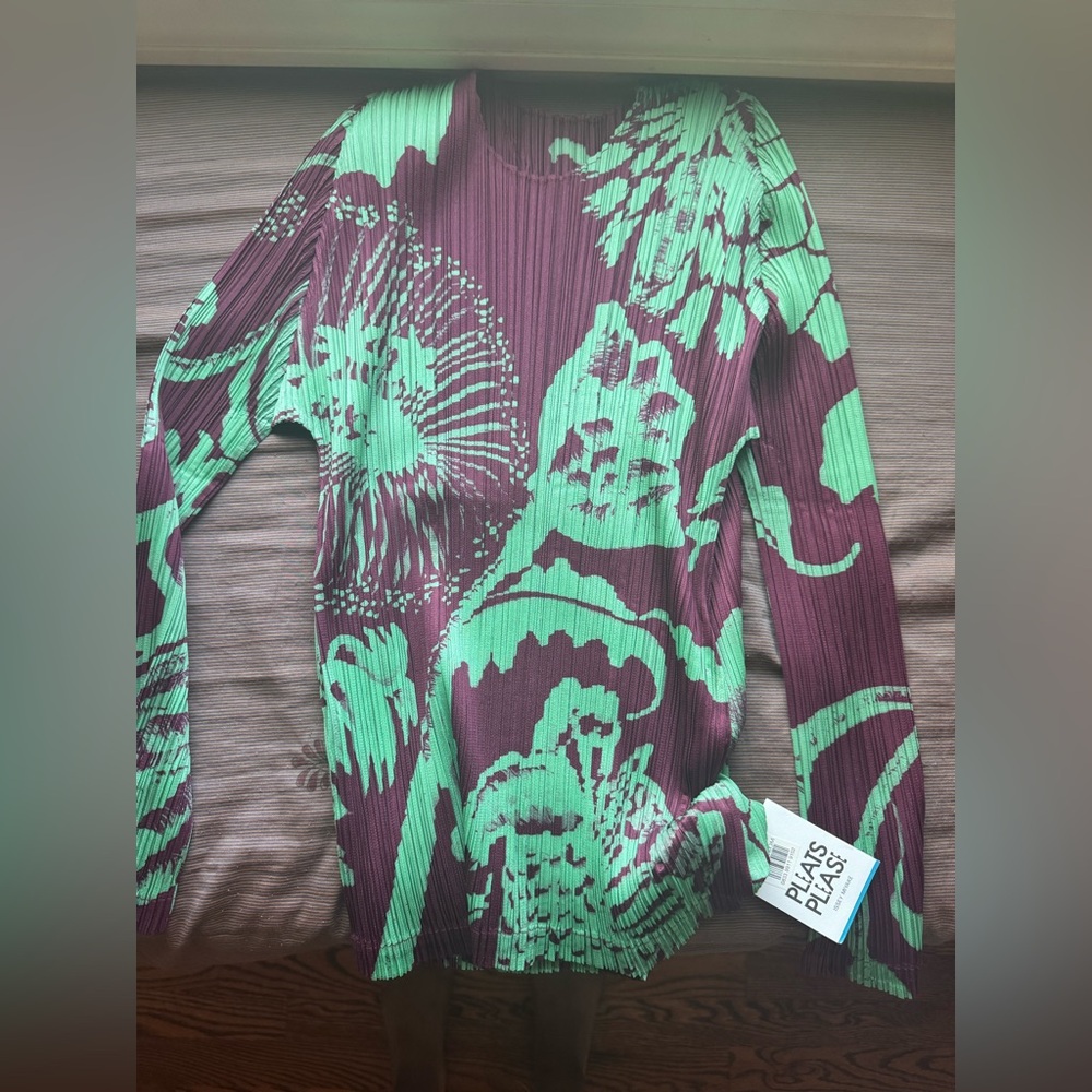 Issey Miyake pleated top